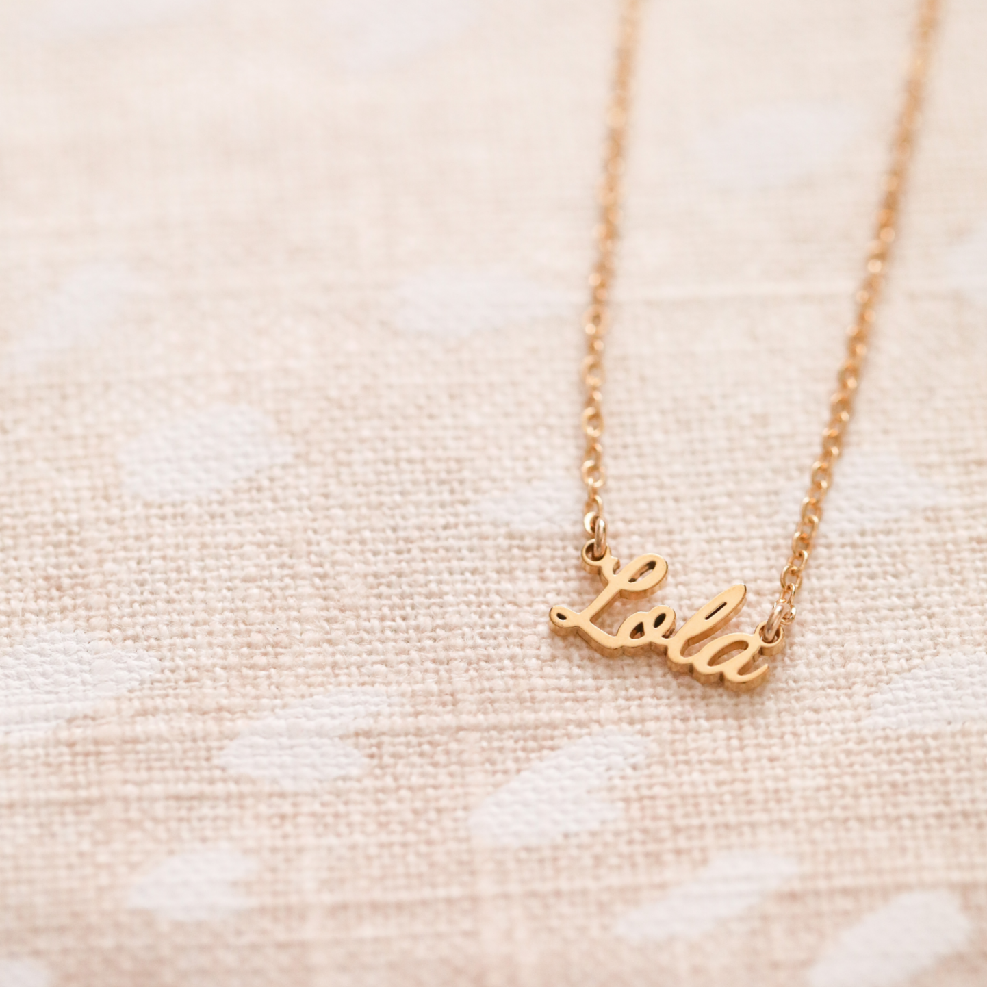 Personalized script 2025 name necklace